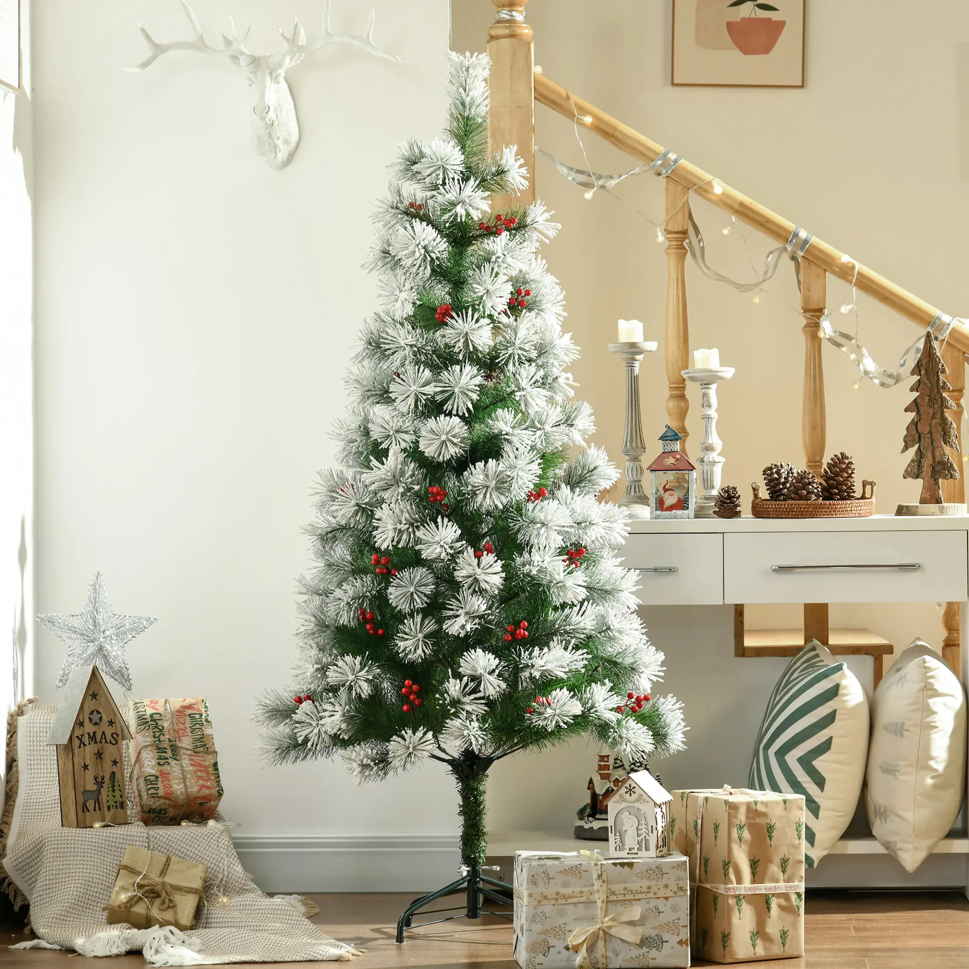 HOMCOM Indoor Christmas Tree Artificial Berry Xmas Decoration with Metal Stand and 184 Tips (5FT(150CM)) - Image 2